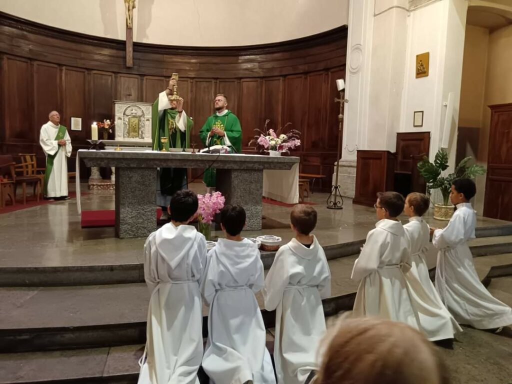 Pour cette fête paroissiale 2024 la messe s'est déroulée dans l'église de Chomérac.